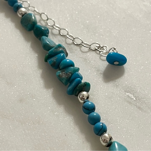 Vintage Blue Turquoise Chip Necklace with Sterling Clasp - Picture 4 of 16
